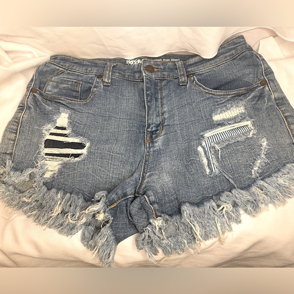 Mossimo high rise short Denim shorts size 10/30 super stretch